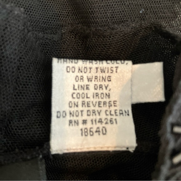 Embroidered Tulle Black Blouse By Cami Long Sleeve Buttons Front Fitted See thru - Picture 7 of 7